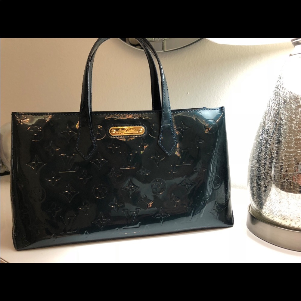SOLD🎈Vernis Leather Tote